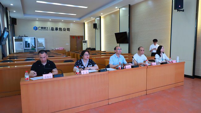 競選會評委。李立云 攝（修圖）.jpg